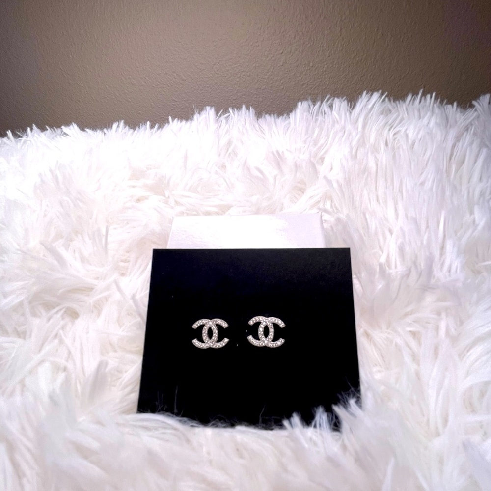 INITIAL FASHION EARRINGS